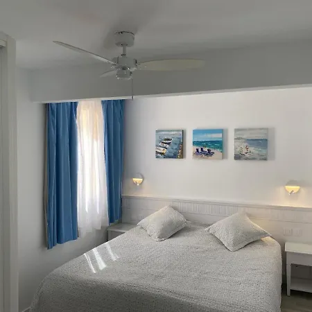 Ferienwohnung Mit Balkon Sowie Herrlichem Panoramaausblick In Einem Komplex Mit Gemeinschaftspool *