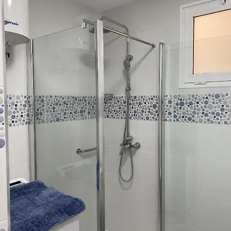 Ferienwohnung Mit Balkon Sowie Herrlichem Panoramaausblick In Einem Komplex Mit Gemeinschaftspool Appartement